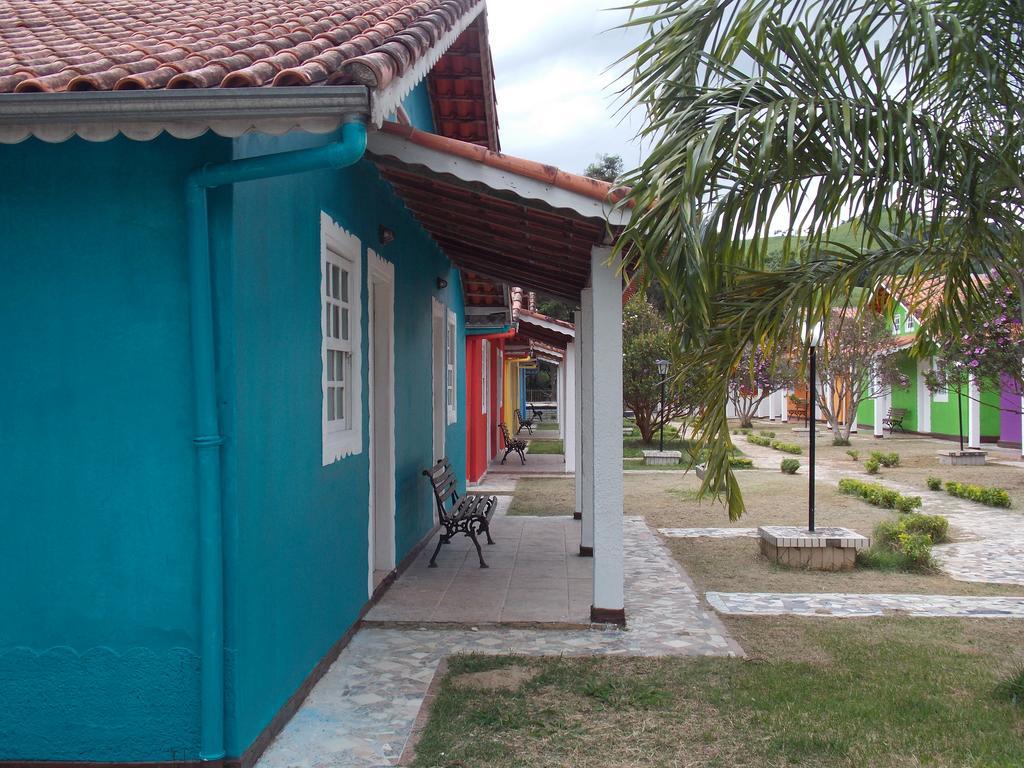 Pousada Villa Sao Bento กังโปสดูจอร์เดา ภายนอก รูปภาพ